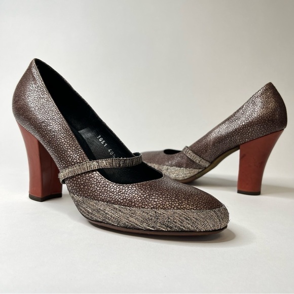 DRIES VAN NOTEN Pebbled Brown Metallic Copper Shimmer Leather Mary Jane Heels - Picture 1 of 12